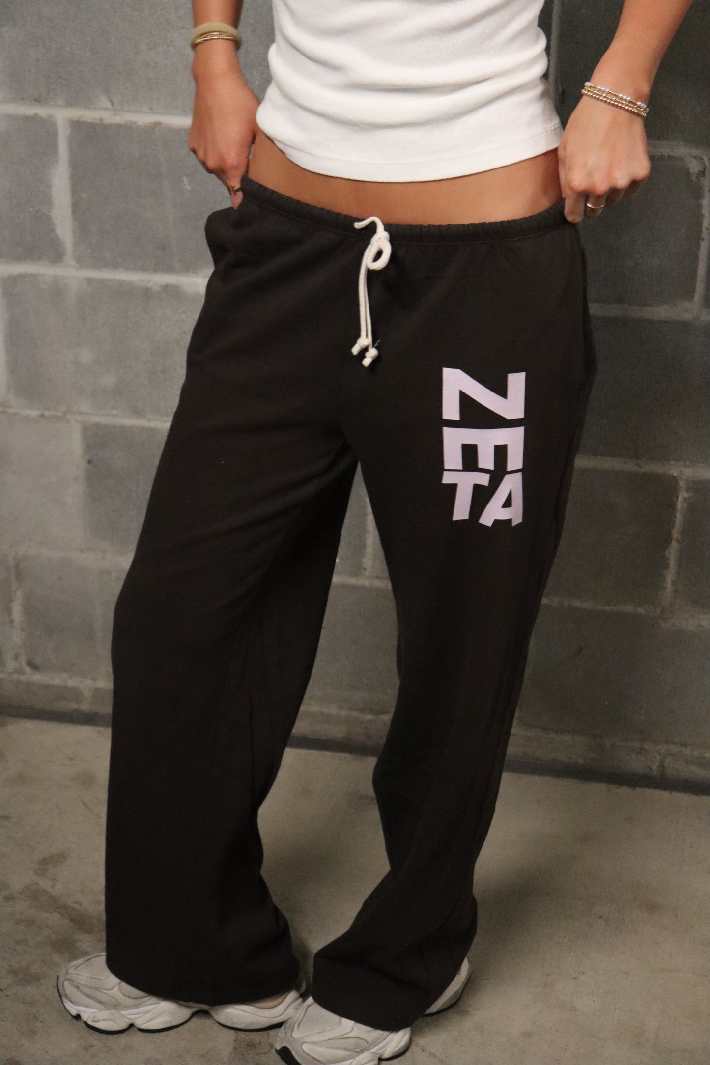 Brandy Melville Autumn Tie Sweatpants - Brown and Pink Zeta Sweatpants